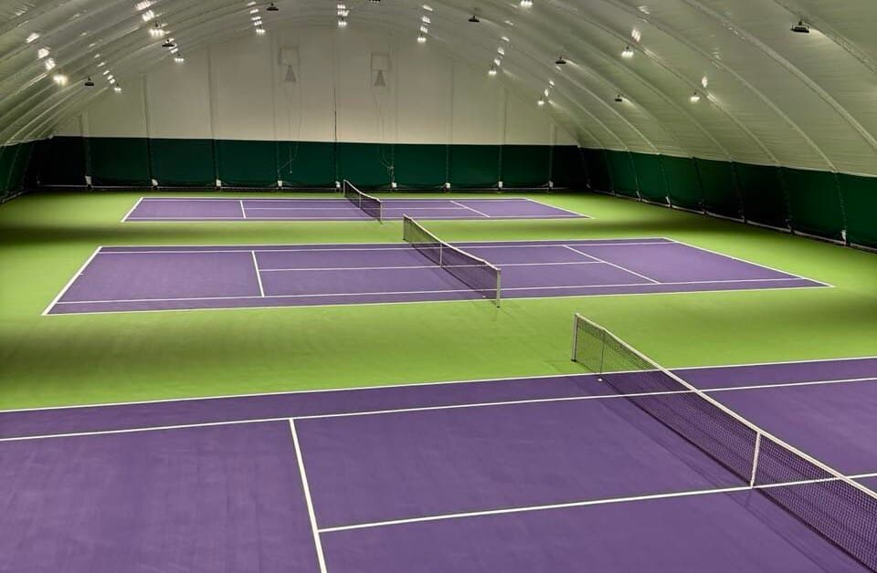 Крите приміщення, в якому можна грати за будь-якої погоди